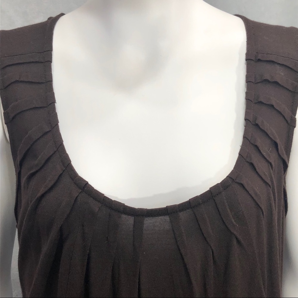 The Limited Sleeveless Tank Top with Pockets